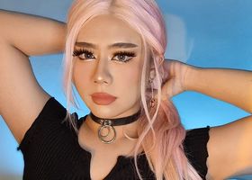 Shemale6.com - Amateur Porn is our game.