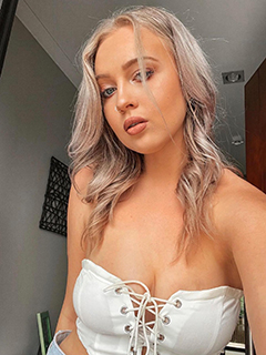 Ana Leigh