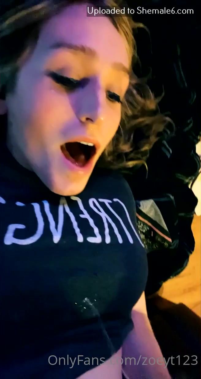 Zoey Taylor Taste Pretty Sweet