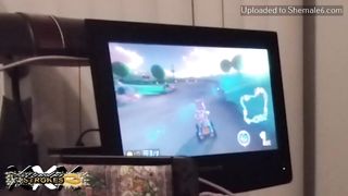 Sasha Strokes Mariokart8