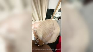 Barbiedollv I Was So Bored That I Downloaded Grindr A Dating App I Ended Up Speaking To This