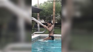 Foxxy Bestie Looking Sexy At The Pool