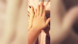 Avaa Angel Rubbing My Cummies All Over My Feets