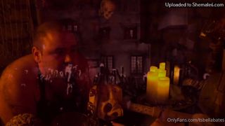 Bella Bates Behind The Scene