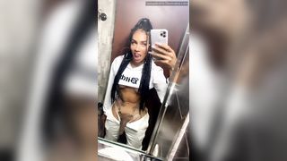 Laura Saenz What U Like More Or 48