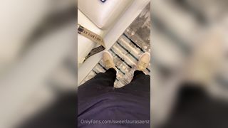 Laura Saenz Sweetlaurasaenz Ups