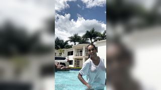 Laura Saenz Seducing My Friends 15