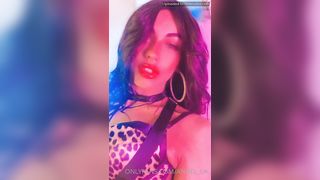 Miss Bella Angel Onlyfans 111