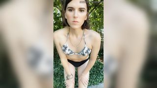 Taylor Maxx Who Wants To Fuck Me Outside Like The Good Little Slut That I Am Please Daddy Give M