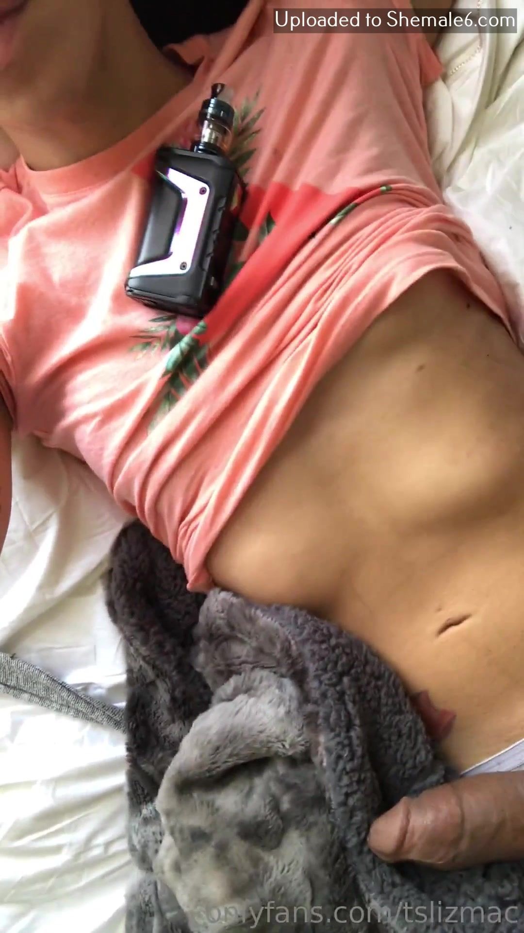 Liz Mac You Guys Ready For My Weekly Cumshot Clip It S Going To B