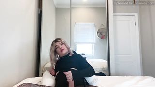 Kitty Devine Blowing A Day Load