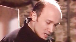 Pimp And Prostitute Shemale Punished Prostitute Rival - Shemale6.com