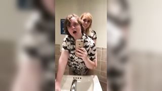 Sexy Tranny Fucks Gf In Public Bathroom - Shemale6.com