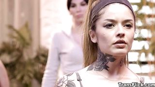 Naughty Yoga Instructor Shemale Emma Rose Fucks Jewelz In Class - Shemale6.Com