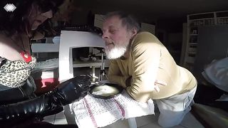 Dirty Piss And Feet Games - Shemale6.com