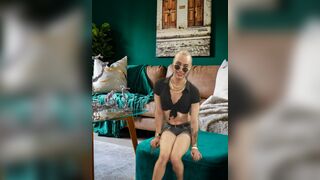 Meena Rulez playing with her pussy