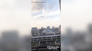 Zhang Sini - Zhang Sini Wanders Through The Corridors Of The Building