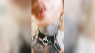 Two Gorgeous Girls Take A Cumshot - Shemale6.com