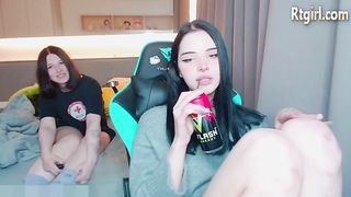 Two Lovely Russian Tgirls Webcam Shows - Shemale6.com