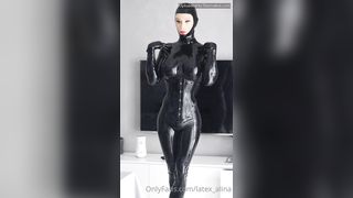Latex Alina Onlyfans 010